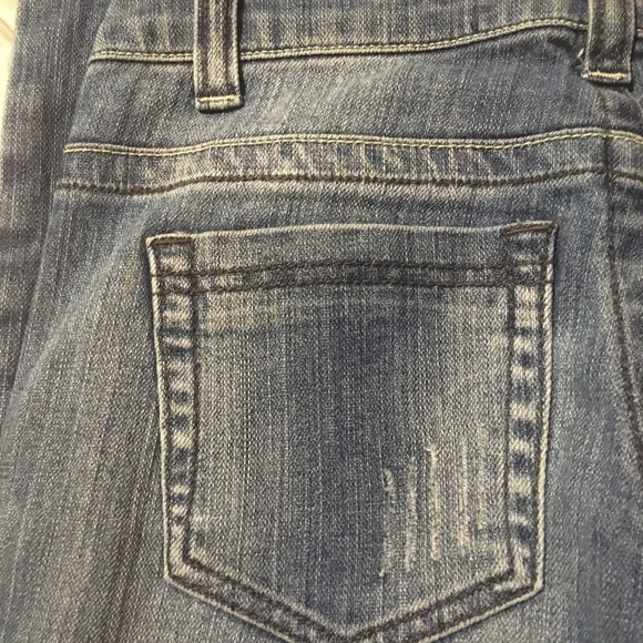 Celebrity Pink Distressed Jeans Size 3 - Picture 10 of 11